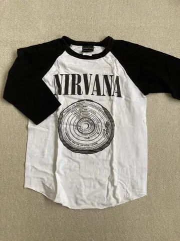 NIRVANA 래글런 T셔츠 S 사이즈 화이트/블랙