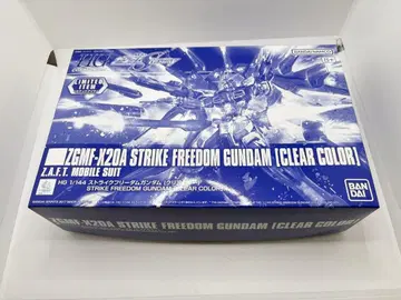 HG 1/144 스트라이크 프리덤 건담 [클리어 컬러]