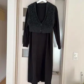 주말 가격 인하 로리즈팜 롱 원피스 크롭 니트 가디건 세트