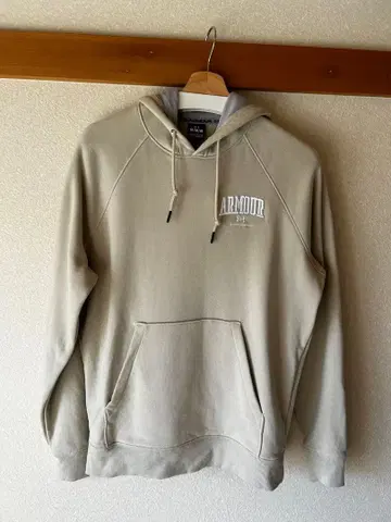 UNDER ARMOUR 베이지 후드티 M