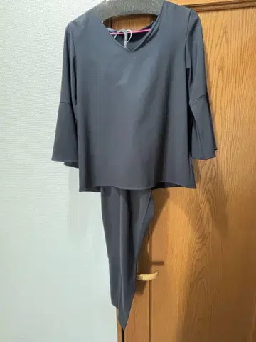 플레어 슬리브 셋업
