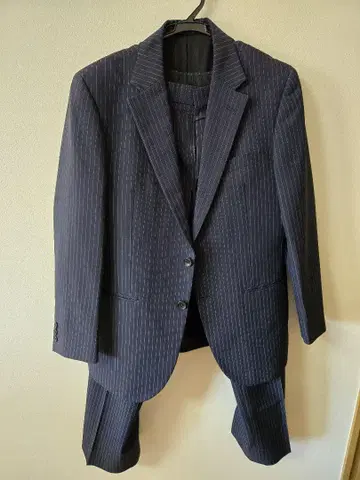 LES BRIENS 네이비 스트라이프 비즈니스 정장
