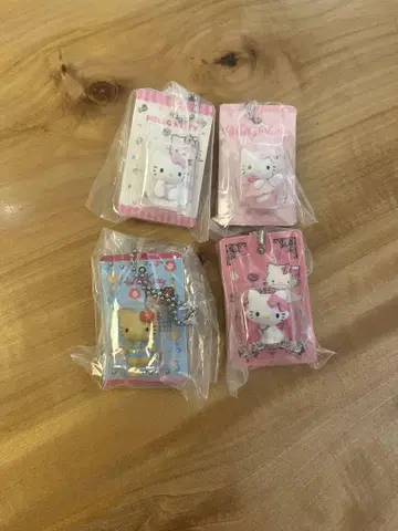 HELLO KITTY 패키지 미니어처 컬렉션 헬로키티 4점