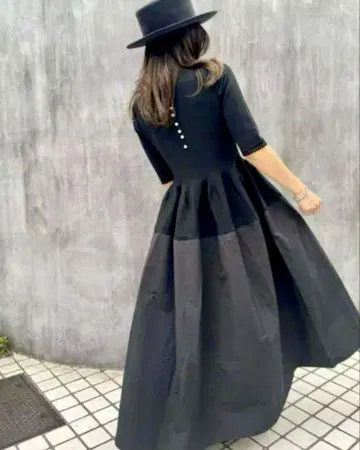 블랙 원피스 반팔 플레어