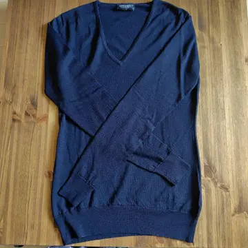 JOHN SMEDLEY 네이비 V넥 스웨터 M
