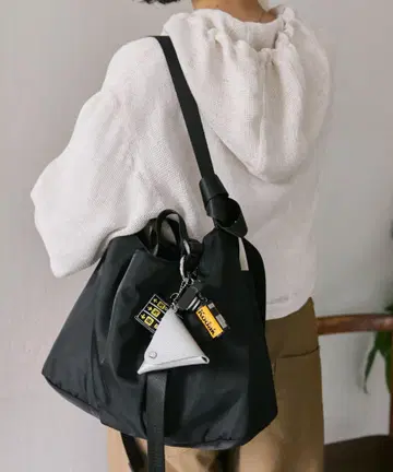 이아파피요네 조절 토트백 가로형 참 포함!
