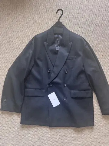 OVERSIZED DOUBLE BREASTED JACKET