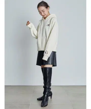 SNIDEL x New Balance 후드티