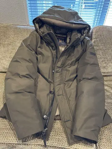 울리치 다운 자켓