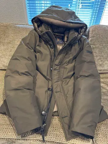 울리치 다운 자켓