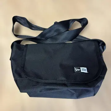 뉴에라 숄더백