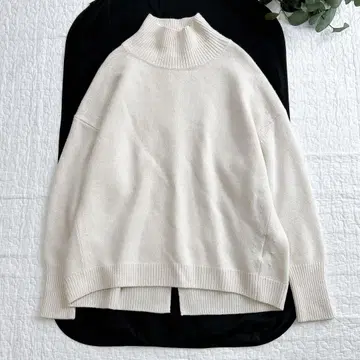 IENA LA BOUCLE 하이넥 니트 울 캐시미어 혼방 아이보리