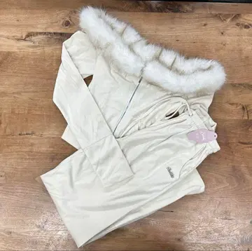 새상품 BUBBLES 버블스 퍼 오프숄더 상의 + 와이드 팬츠 세트