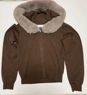 브라운 퍼 포함 지퍼 후드티 Tocco closet