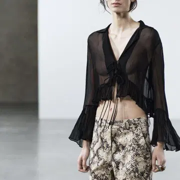 ZARA 시스루 셔츠 블랙 플레어 슬리브 S