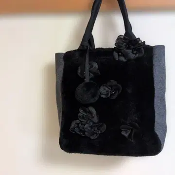 블랙 꽃 모티브 토트백