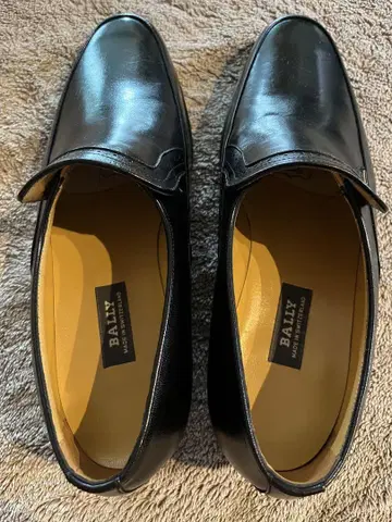 BALLY 블랙 로퍼 M