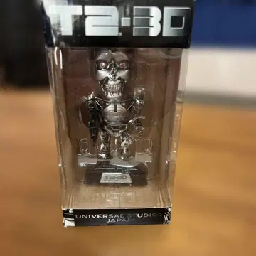 T2-3D 사이보그 피규어