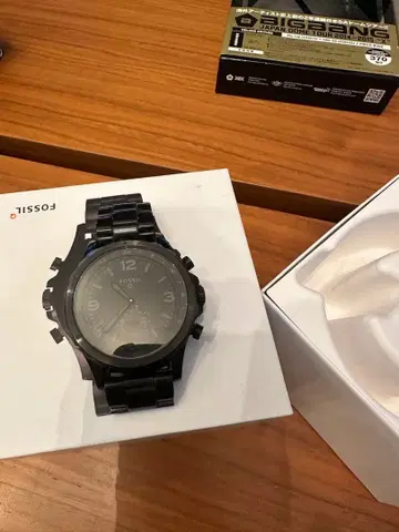 Fossil 블랙 아날로그 시계