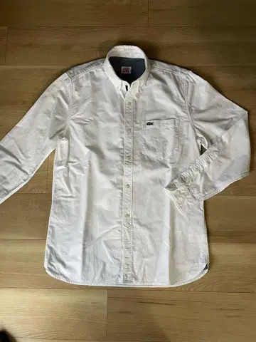 Lacoste 화이트 버튼 다운 셔츠