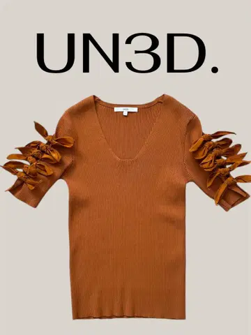 새상품급 UN3D. 립 편직 V넥 소매 리본 반팔 니트