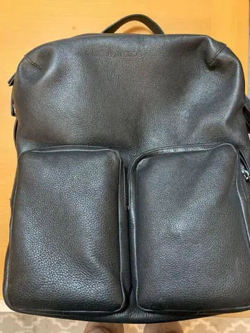 지미추 JIMMY CHOO 블랙 가죽 백팩