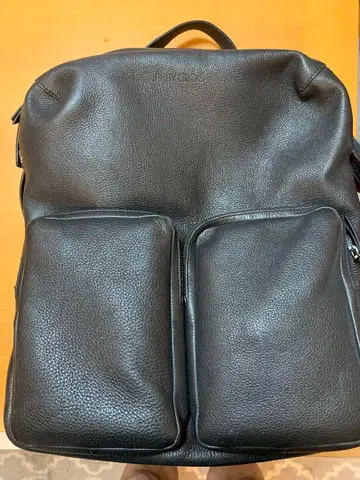 지미추 JIMMY CHOO 블랙 가죽 백팩