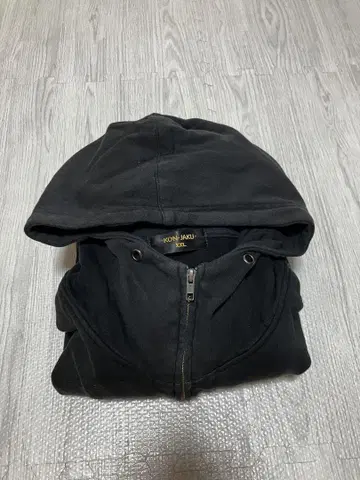 콘자쿠 후드 부착 후드티