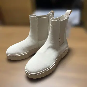 FILA 부츠 새상품, 미사용