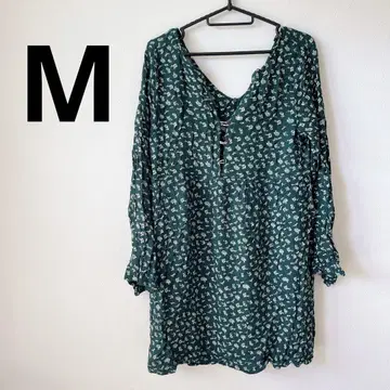 꽃무늬 그린 긴팔 튜닉 M 사이즈 상의 그린 버튼