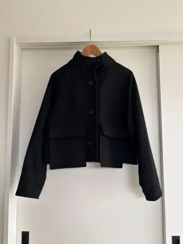 moussy 블랙 숏 기장 코트
