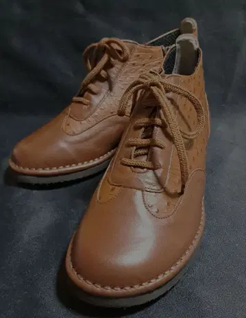 새상품 JANIS Comfy 숏부츠 22.5cm