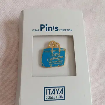 [ 새상품 ] ITAYA COLLECTION 백 모양 핀 배지