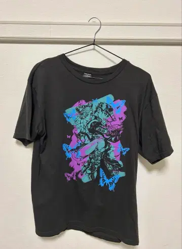 죠죠의 기묘한 모험 울트라 점프 특제 티셔츠