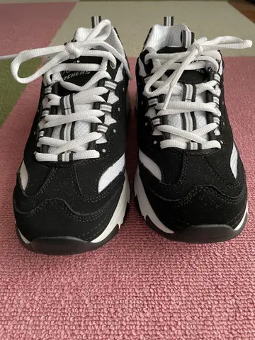 SKECHERS D'LITES Air-Cooled MEMORYFOAM