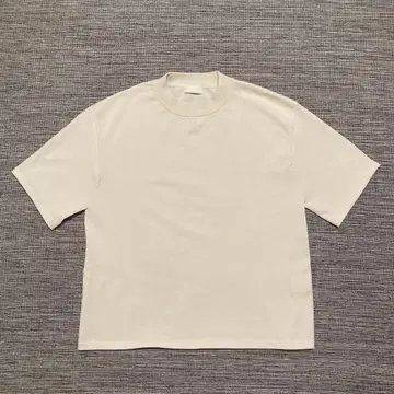Ballsey 아이보리 반팔 T셔츠