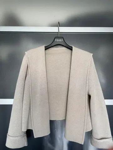 FOXEY 베이지 가디건 숏 후디 7부 소매 후드티 린넨