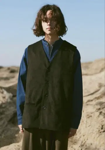 [ CASPER JOHN ] 블랙 스웨이드 베스트