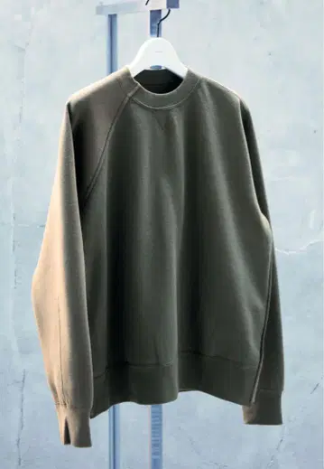 새상품 sacai 25aw 스펀지 스웨트 풀오버 2