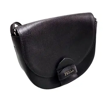 훌라 숄더백 블랙 플랩 사피아노 가죽 자립 가능