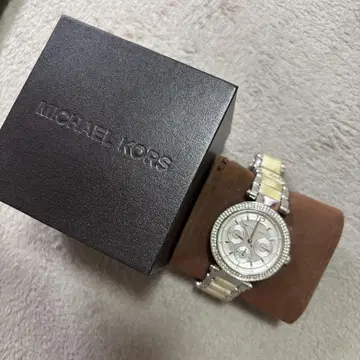 MICHEAL KORS 실버 손목시계