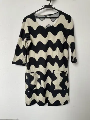 marimekko 파도 무늬 7부 소매 원피스 S 사이즈