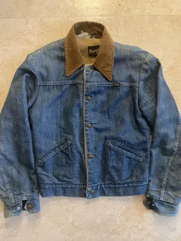 Wrangler 데님 자켓 보아 안감 부착