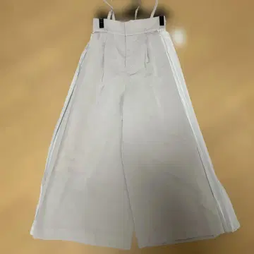 택 포함 서스펜더 포함 라이트 그레이 가우초 팬츠