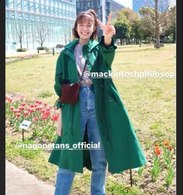 사토 시오리 착용 nagonstans 라이트 크로스 플레어 모즈 코트