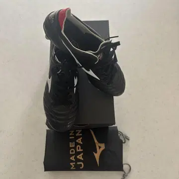 미즈노 모렐리아 네오 축구화 블랙