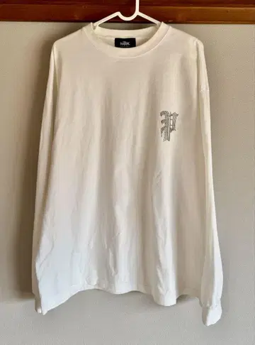 PHATRNK 스톤 장식 화이트 긴팔 T셔츠 XL
