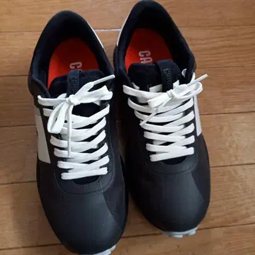 CAMPER 스니커즈 블랙/화이트 25cm