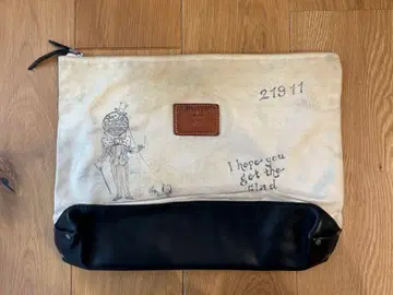 GLADHAND 핸드페인트 클러치백 글래드핸드