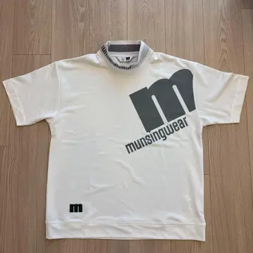 munsingwear 화이트 하이넥 T셔츠 새상품급